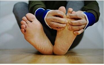 بیماری شریان محیطی| بی‌حسی پاها نشانه چیست؟ 