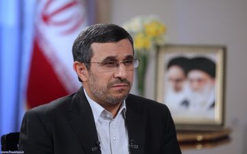 احتمال کاندیداتوری لحظه آخری احمدی نژاد 