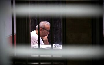 آقای گل محمدی شما امپراطور ترسویی هستی | حمله پیشکسوت پرسپولیس به یحیی: قهر نکن و جواب هوادار را بده!