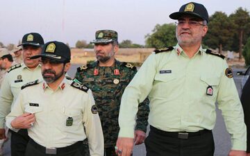 آماده سازی گیت های کنترل گذرنامه در مرز خسروی/ پلیس اجازه کوچکترین ناامنی را نمی دهد  