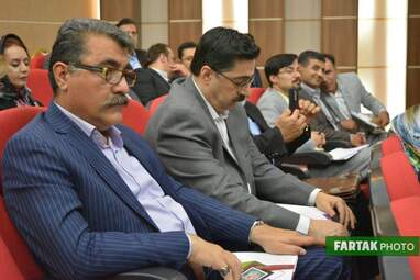 همایش سرایه گذاری مدیریت شهری کرمانشاه در هتل پارسیان 