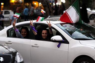شور و هیجان در تهران، دو روز مانده به انتخابات + تصاویر
