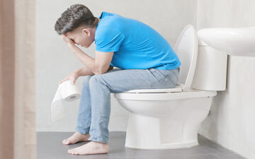 آیا میدانید یبوست مزمن چه بلایی بر سر کلیه ها می آورد؟