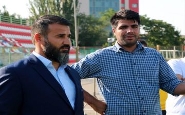 
با وحید بیاتلو به دنبال ۳ امتیاز بازی با خوشه‌طلایی هستیم