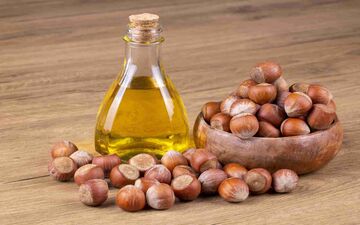 فواید شگفت انگیز روغن فندق برای زیبایی و سلامت پوست
