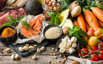 چرا رژیم مدیترانه‌ای یکی از سالم‌ترین رژیم‌های غذایی است؟