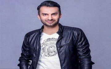 گزارشگر بازی نفت و پرسپولیس، جواب میثاقی را داد!