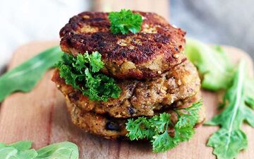 طرز تهیه کوکوی بادمجان | یک بار درستش کنی عاشقش میشی!