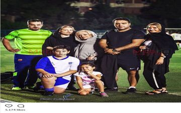 عکس خانوادگی آتوسا حجازی در ورزشگاه شهید کشوری (عکس)