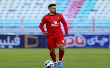 مدافع خارجی تراکتور دل‌بسته تبریز شد/سدلار تکلیفش را روشن کرد