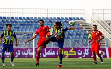 آقا معلم مانع اخراج نظرمحمدی/ سپیدرود رشت ، پیکان را برد تا نفس راحتی بکشد