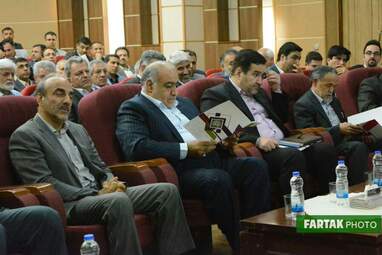 همایش سرایه گذاری مدیریت شهری کرمانشاه در هتل پارسیان 