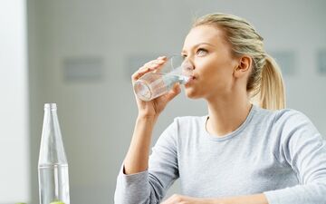 آیا کاهش وزن با آب امکان پذیر است؟