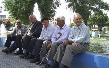 همسان سازی حقوق بازنشستگان در سال۹۷/ افزایش حقوق واقعی باشد