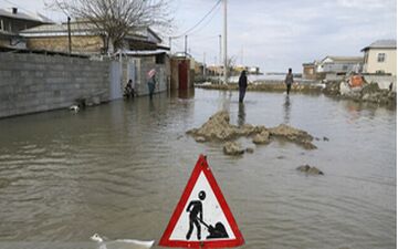 درآمد بلیت فروشی دیدار نفت آبادان - ذوب آهن به حساب جمعیت هلال احمر واریز می‌شود