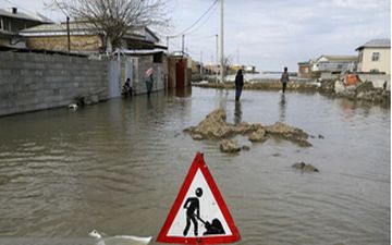 درآمد بلیت فروشی دیدار نفت آبادان - ذوب آهن به حساب جمعیت هلال احمر واریز می‌شود
