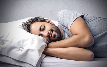 قلب سالم می خواهید؟ پس اینطور نخوابید!
