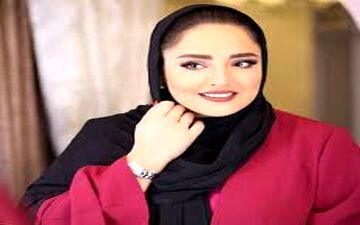 ستایش در کنار اتوبوس های کانادایی+عکس 
