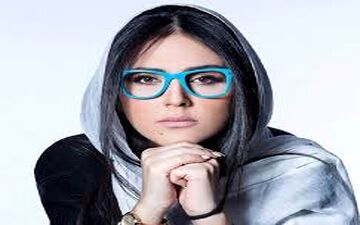  لباس عجیب و غریب خانم بازیگر در اکران  خصوصی(چهار راه استانبول)