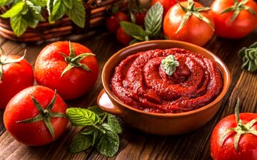 یک قوطی رب گوجه فرنگی ۸۰۰ گرمی چقدر تمام می شود؟ + جدول قیمت ها