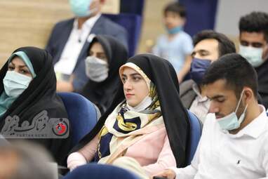 نشست فعالان کمیته شوراها و شهرداری های ستاد آیت الله رییسی 