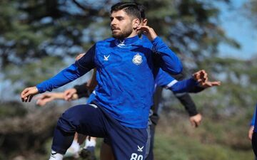 تکذیب مذاکره با استقلال توسط مهاجم پرسپولیسی