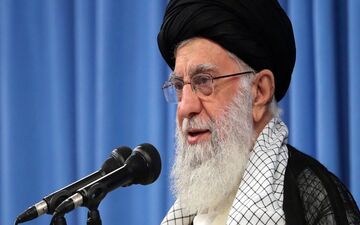 نامه منتخبان مجلس یازدهم به رهبر انقلاب با عنوان «جهش تولید» به ۲۱۷ امضا رسید