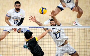والیبال قهرمانی جهان؛ پیروزی دراماتیک ایران در بازی مرگ و زندگی 