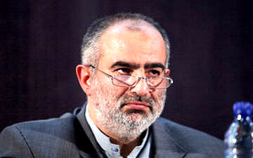 کنایه مشاور روحانی به «ژن خوب» پسر عارف