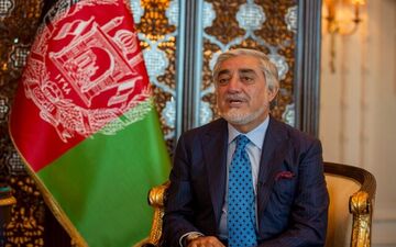 عبدالله عبدالله: از طالبان می‌خواهیم تا به خشونت پایان داده و برای صلح تلاش کند