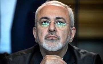 ظریف: نظامی‌گری و بی‌اعتنایی آمریکا به حیات بشر پایان نیافته است