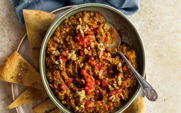 طرز تهیه میرزا قاسمی شمالی به سبک اصیل گیلانی