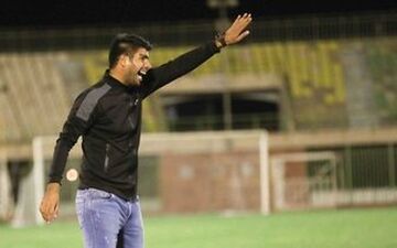  واکنش سرمربی نود ارومیه به بازی مقابل پرسپولیس