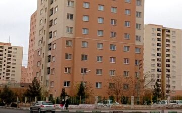 
کاهش قیمت در بازار مسکن تهران؛ پرند ۹۰۰ میلیون تومان!
