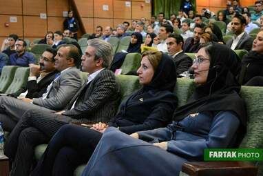 برگزاری همایش در مسیر موفقیت به روایت تصویر