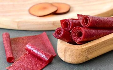 روش‌های سریع خشک‌کردن لواشک؛ راز درست کردن یک لواشک خوشمزه