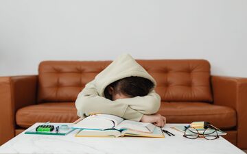 راز ژاپنی‌ها برای غلبه بر تنبلی و بی‌حوصلگی: 5 روش ساده و کاربردی