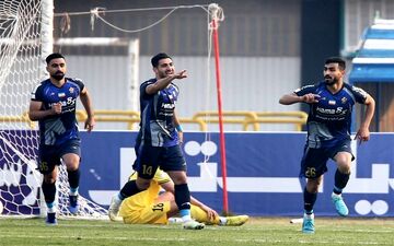 شکست عجیب سپاهان مقابل پیکان/ استقلال و پرسپولیس نفس راحت کشیدند!