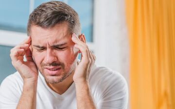 از سردرد و بی‌حالی در طول روزه‌داری چطور جلوگیری کنیم؟

