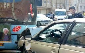 برخورد اتوبوس شهری با سواری پژو حادثه آفرید