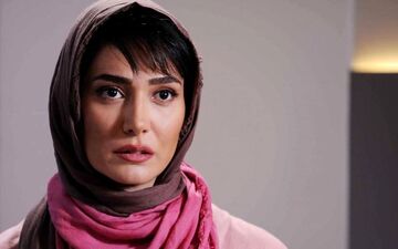 نقاشی عجیب روی صورت مینا وحید + عکس