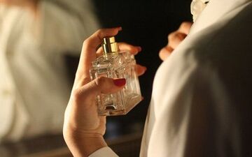ادکلن یا اسپری؟ کدام برای فصل تابستان مناسب تر است ؟
