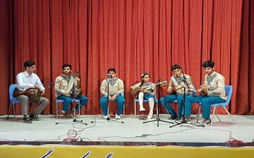 نوای گروه موسیقی کودکان و نوجوانان موسسه فرهنگی و هنری خنیای دانوش در همایش فرهنگ کتابخوانی به روایت تصویر