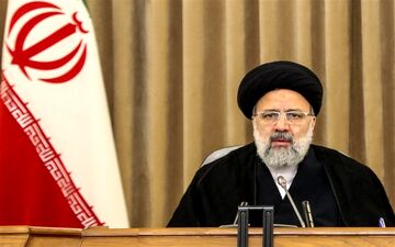 رئیس قوه قضاییه: کسانی را که خبر از فساد دهند، مورد تشویق قرار می‌دهیم 