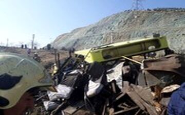  وضعیت امدادرسانی به قربانیان حادثه واژگونی اتوبوس در دانشگاه آزاد