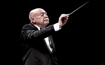 تاکید فرهاد فخرالدینی بر ساخت سردیس حسن کامکار