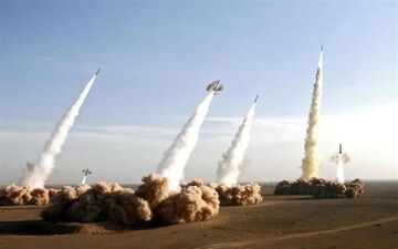 هشدار سپاه: کارکنان صنایع آمریکایی و هم‌پیمان اسرائیل در منطقه فوراً محل کار خود را ترک کنند