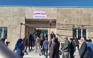پزشکان داوطلب به مناطق زلزله زده کرمانشاه سفر کردند