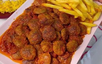 کباب تابه ای سکه ای با سس گوجه رو این طوری درست کن/ نکات کلیدی رو بیا بهت بگم!