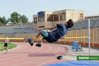 مسابقات دو و میدانی و پرش از مانع انتخابی المپیاد استعدادیابی نونهالان و نوجوان 